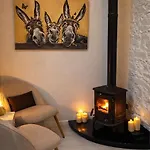 Three At Lough Sillan House - Adults Only - Dog-friendly Dom wakacyjny Shercock
