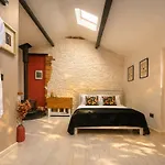 Dom wakacyjny Three At Lough Sillan House - Adults Only - Dog-friendly Shercock