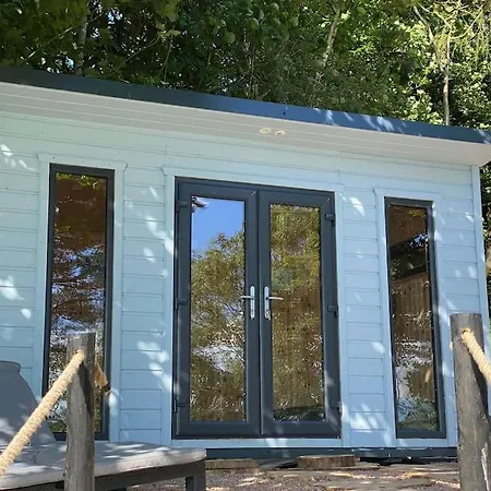 Lough Sillan Lakeside Дом отдыха