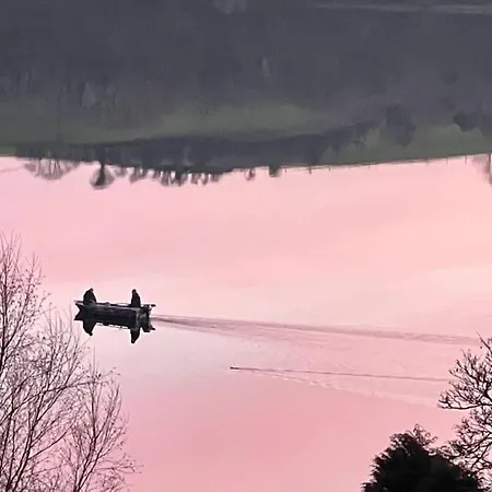 Дом отдыха Lough Sillan Lakeside Shercock