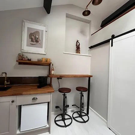 Lough Sillan Lakeside *