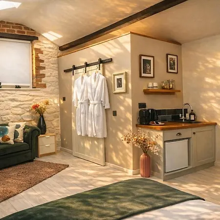 Three At Lough Sillan House - Adults Only - Dog-friendly *