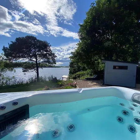 Three At Lough Sillan House - Adults Only - Dog-friendly Ferienhaus *